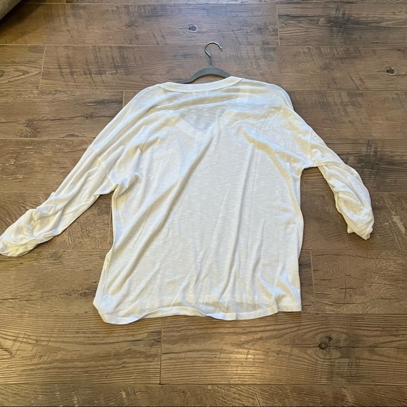 Sunny Studio Women’s White Shimmery Long sleeve - Picture 5 of 7